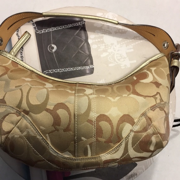 NWOT Mini Coach Hobo/ Shoulder Bag - Picture 4 of 8